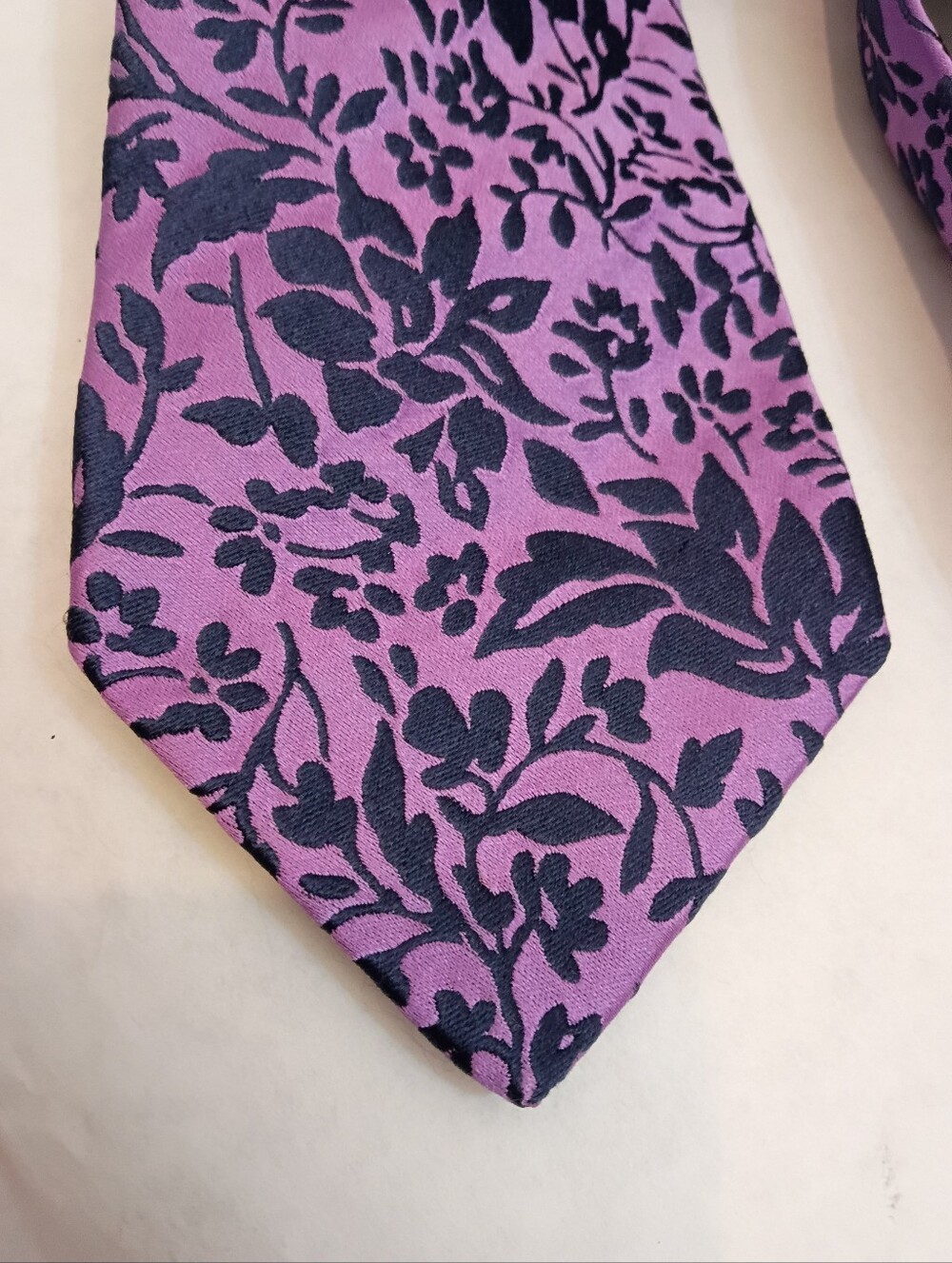 Duchamp Mens Embroidered Luxury Men's silk tie